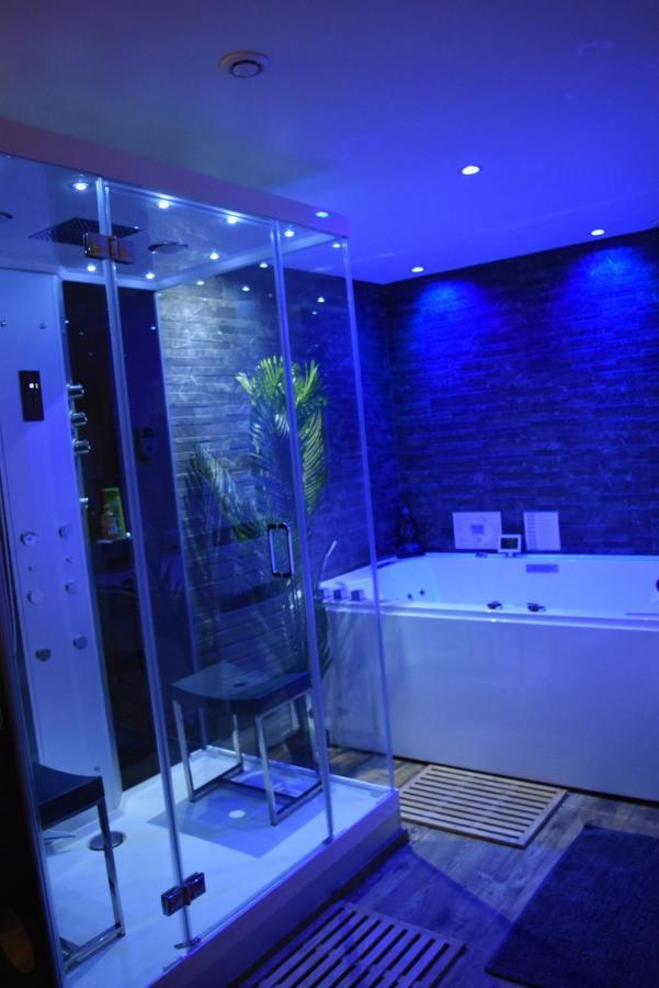 Spa Privatif Love Room, Le Hammam Et Bulles, Chez Nuits Chartraines Chartres Dış mekan fotoğraf
