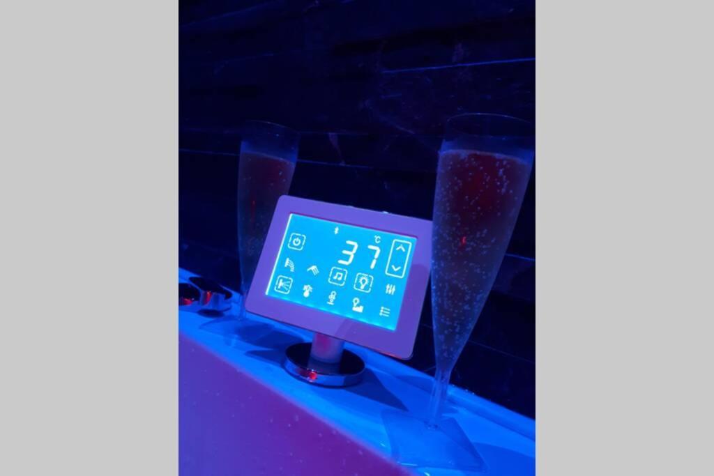 Spa Privatif Love Room, Le Hammam Et Bulles, Chez Nuits Chartraines Chartres Dış mekan fotoğraf