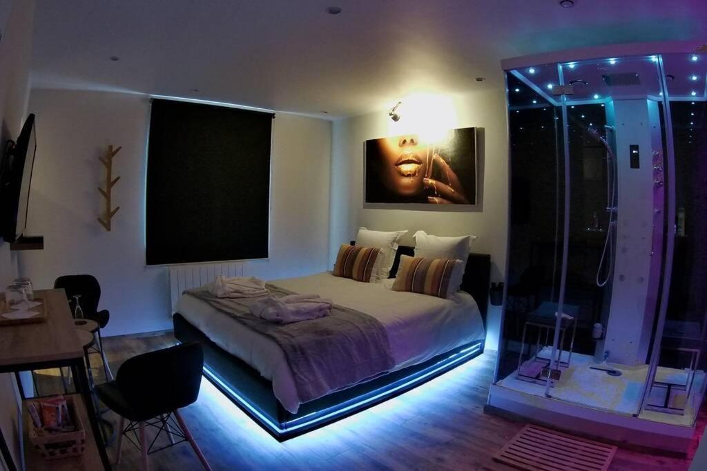 Spa Privatif Love Room, Le Hammam Et Bulles, Chez Nuits Chartraines Chartres Dış mekan fotoğraf