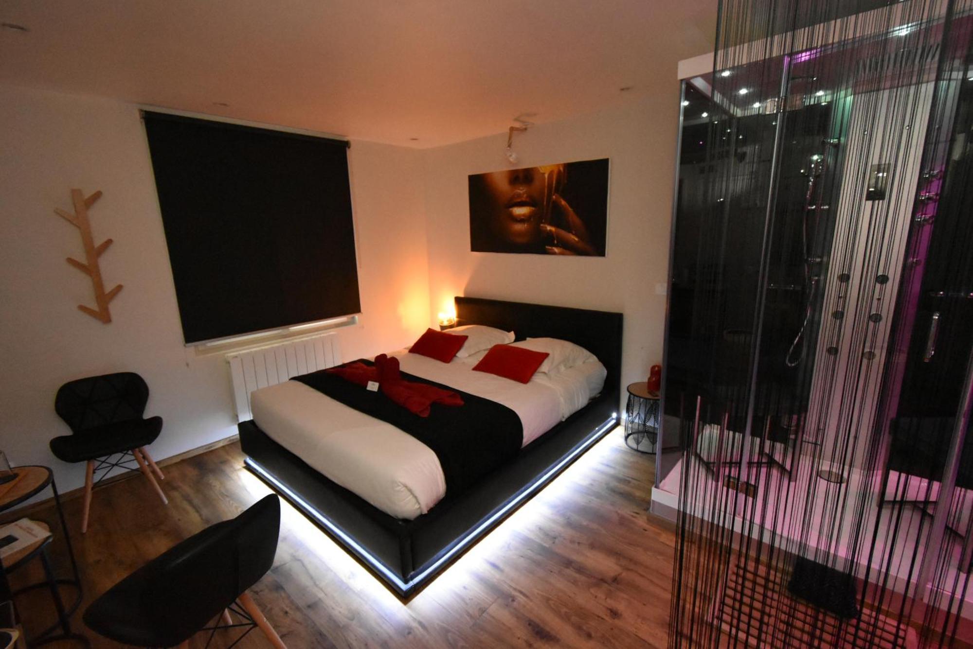 Spa Privatif Love Room, Le Hammam Et Bulles, Chez Nuits Chartraines Chartres Dış mekan fotoğraf